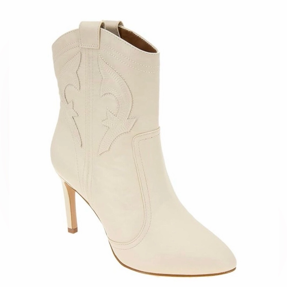 BCBGeneration Cream Heeled Boots